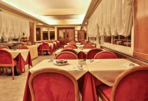 En el Best Western Hotel Moderno Verdi encontrará 76 habitaciones equipadas con todas las comodidades.